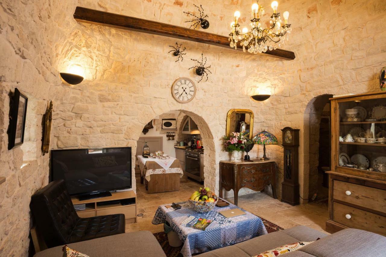 16 Trulli E Giardini Apartman Alberobello Kültér fotó