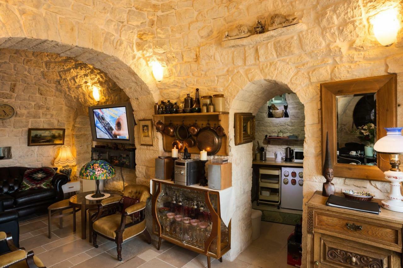 16 Trulli E Giardini Apartman Alberobello Kültér fotó
